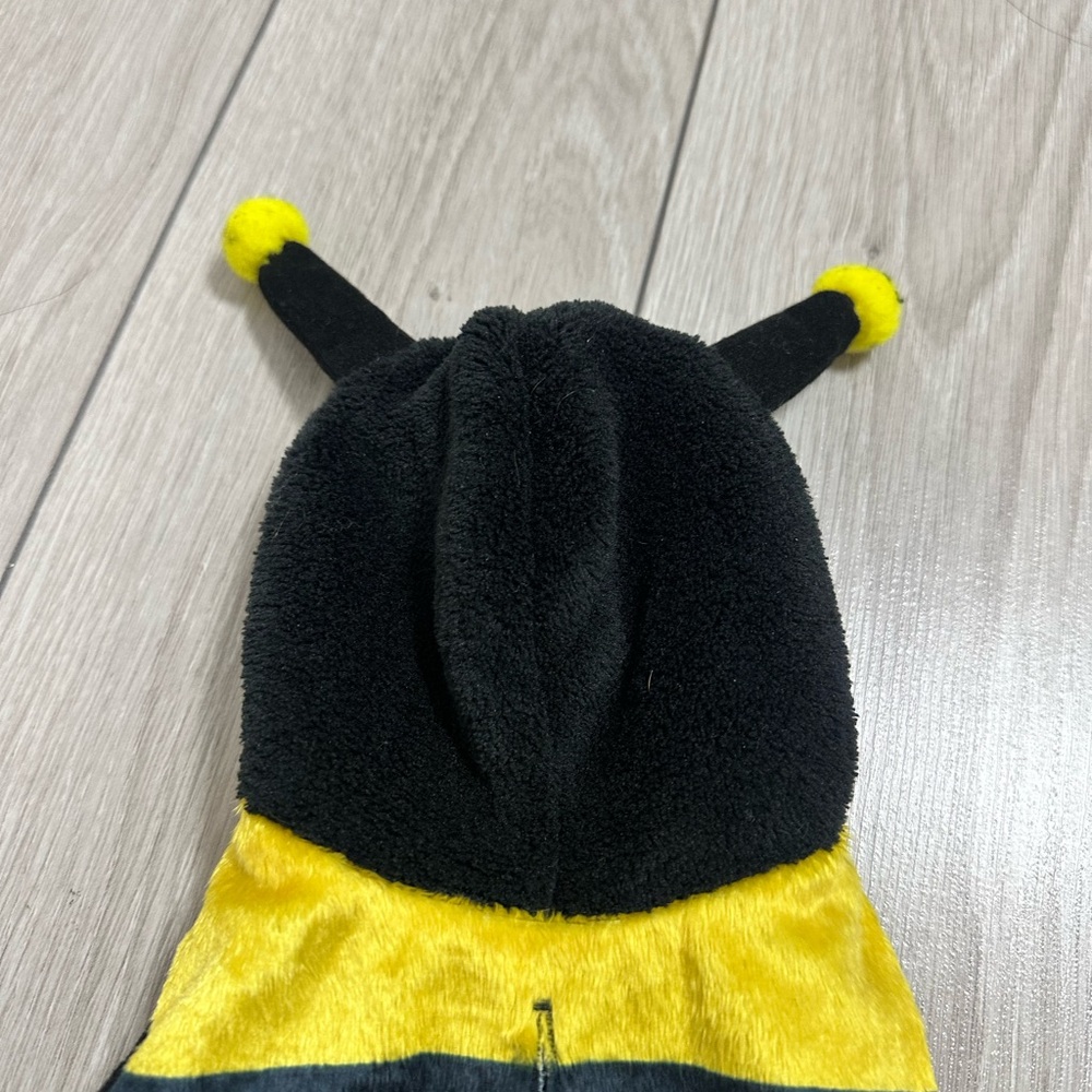 Halloween Bumblebee Costume - Dog XS - Picture 6 of 12